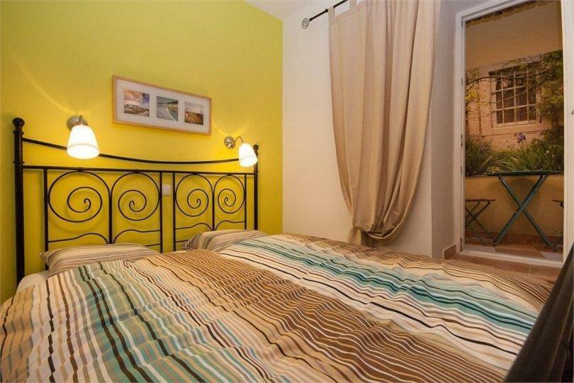Apartments Mediteranea 巴斯卡 外观 照片
