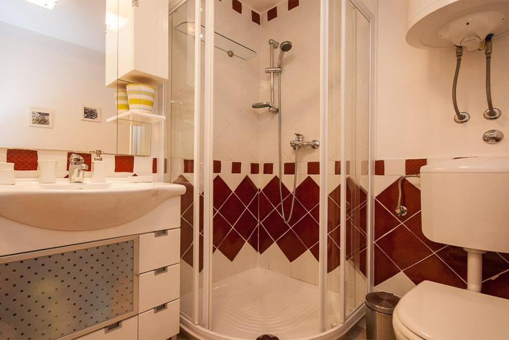 Apartments Mediteranea 巴斯卡 外观 照片
